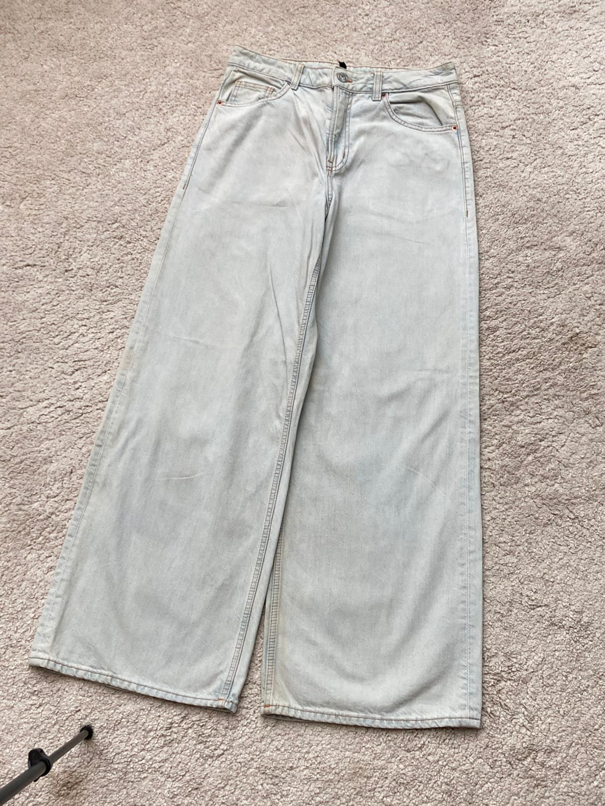 Light grey wide-leg jeans, waist 30