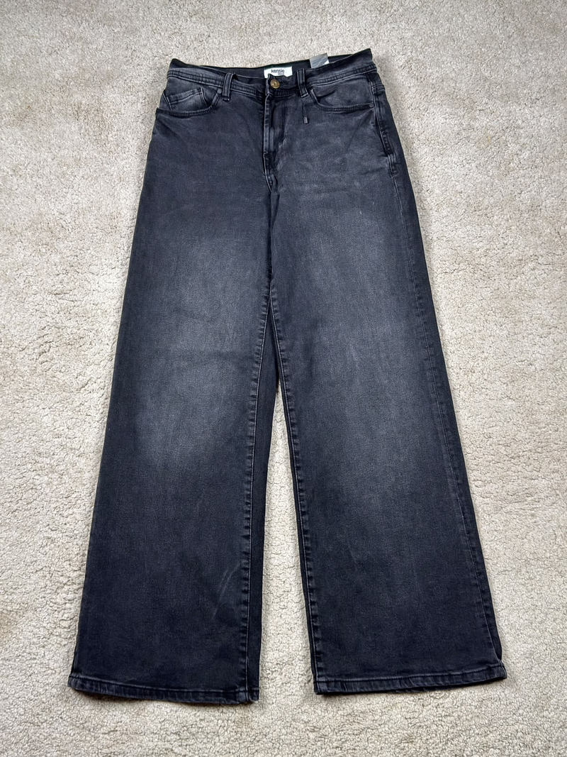Kensie Charcoal Wide-Leg Jeans – Waist 28–30