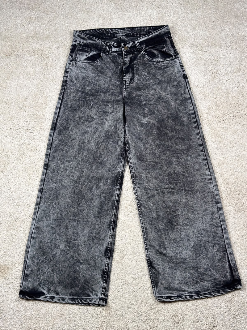 Acid-Wash Charcoal Wide-Leg Jeans – Waist 30–32